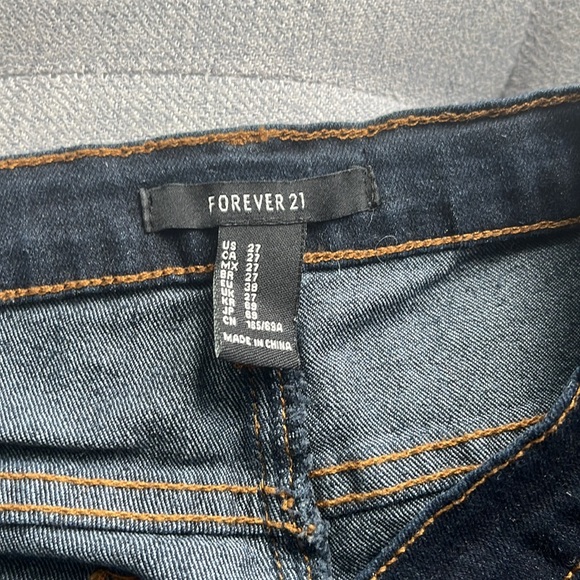 Forever 21 skinny jeans - Picture 3 of 5